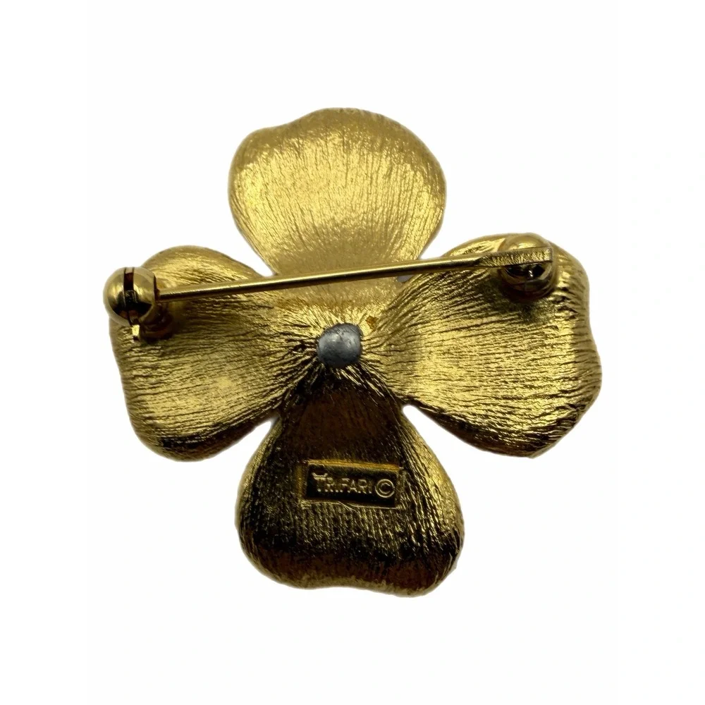 Vintage Trifari White Enamel Dogwood Flower Brooch Gold Tone Floral Pin